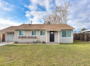 2561 Calmia Rd, Duarte, CA 91010