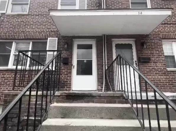 12 College Street image 1 of 21