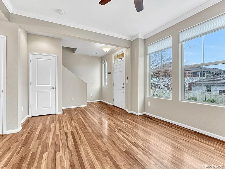 10321 Bellwether Ln — Photo 4