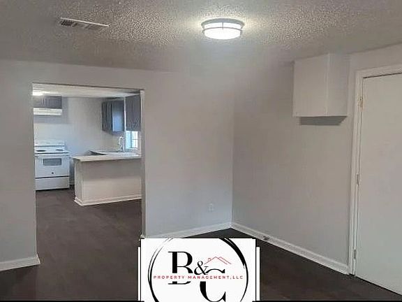 2nd image of 2605 W 34th Ave