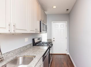 1010 S 1st Ave #201, Maywood, IL 60153