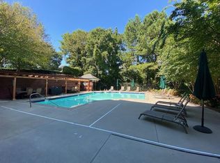 3275 Lenox Rd NE APT 215, Atlanta, GA 30324