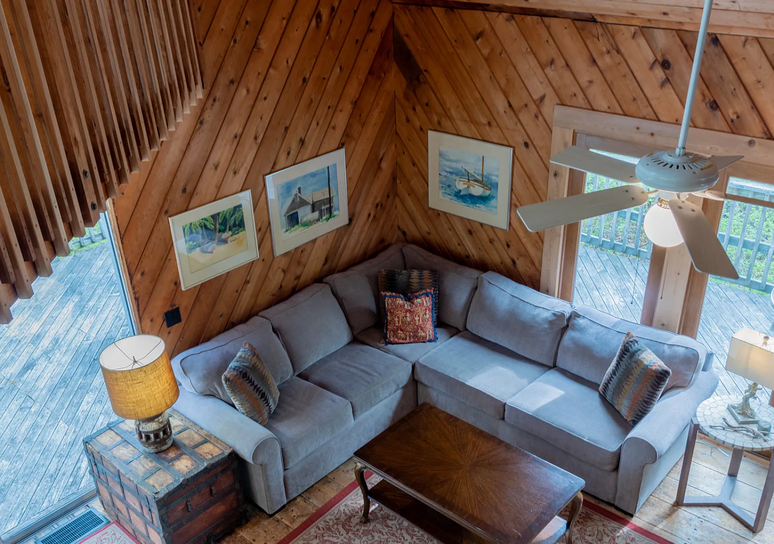 Open Floor Plan, Extensive Decking, Close to Gardiners Bay Beach — Photo 1