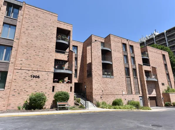 1906 E Shorewood BOULEVARD #265, Shorewood, WI 53211