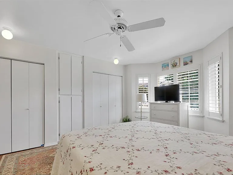 1486 SE Camano Dr — Photo 16