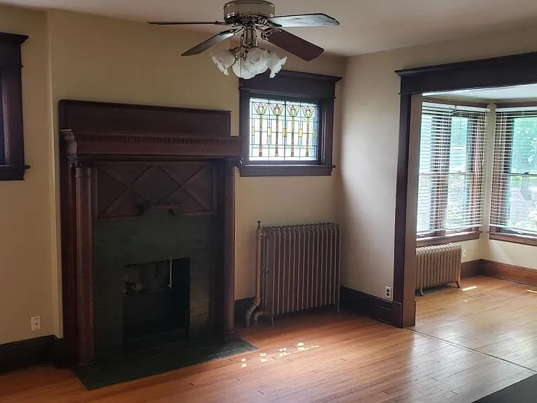1835 Dayton Ave — Photo 4