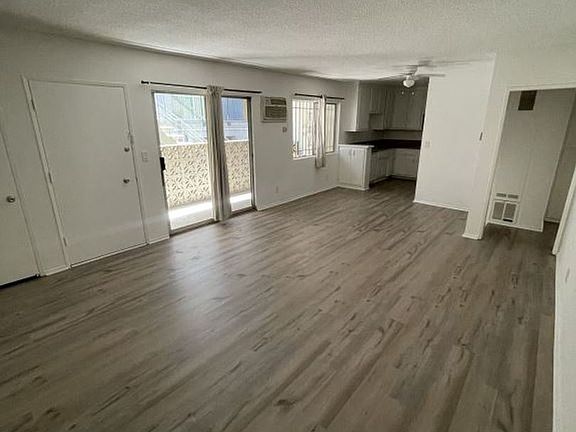 3rd image of 1942 Overland Ave APT 1