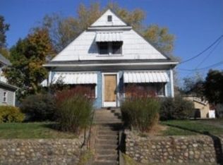 925 7th St NW, Canton, OH 44703