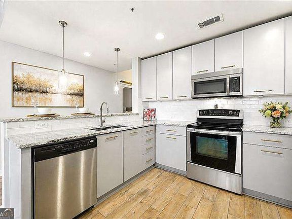 5th image of 3300 Windy Ridge Pkwy SE Unit 1112