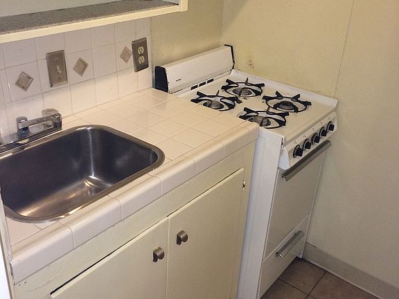 5th image of 1837 S Myers St APT 10