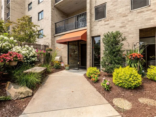 1400 Smokey Wood Dr APT 406, Pittsburgh, PA 15218