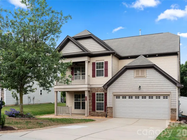 523 Danson Dr, Fort Mill, SC 29715