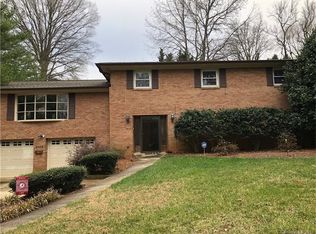 3039 Club Dr, Gastonia, NC 28054