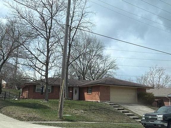 2nd image of 709 N Gebhart Church Rd