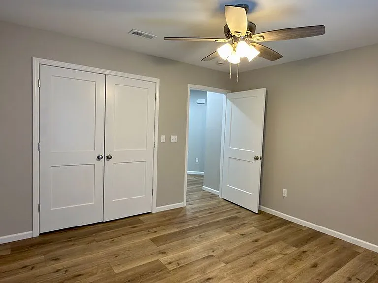 1805 Saint Michaels Ct — Photo 38