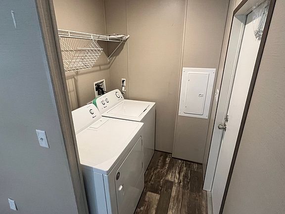 3rd image of 311 Henning Dr #1