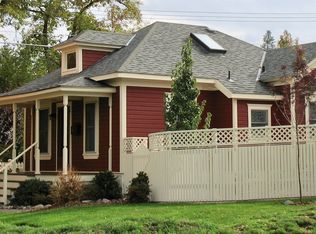 586 C St, Ashland, OR 97520