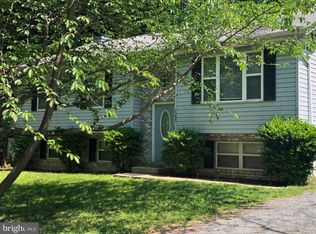 11234 Commanche Rd, Lusby, MD 20657