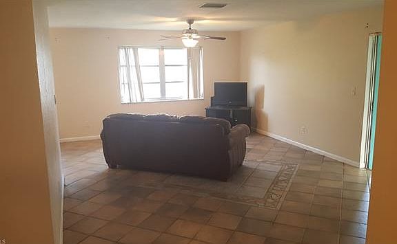 3rd image of 1407 NE 5th Ln
