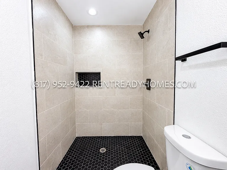 1510 W Jefferson Blvd #106 — Photo 9