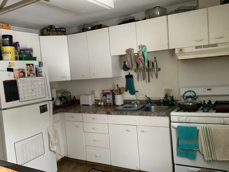 218 Tareyton Dr #1 — Photo 11