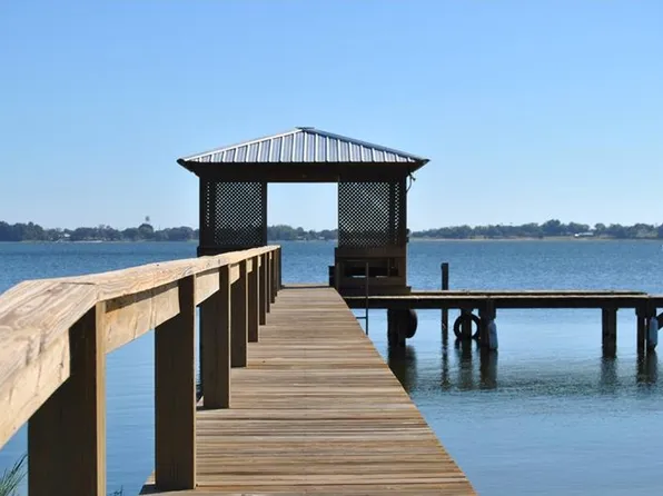 126 Dixie Dr N, Frostproof, FL 33843