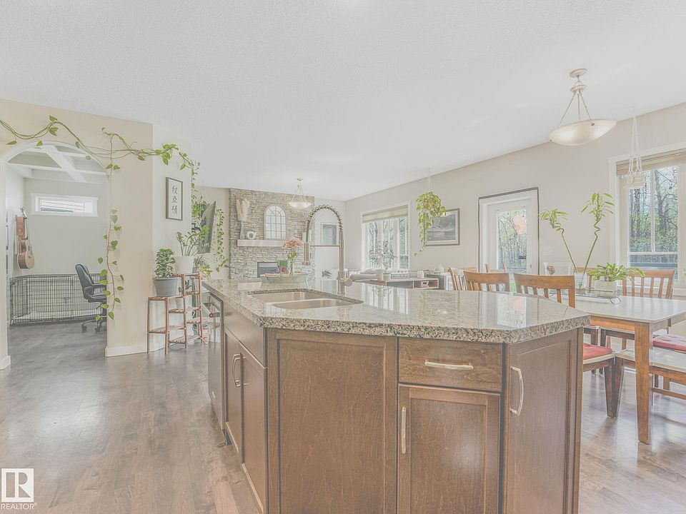 1st image of 2825 Anderson Pl SW