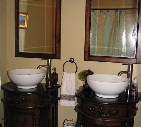 2nd Bathroom