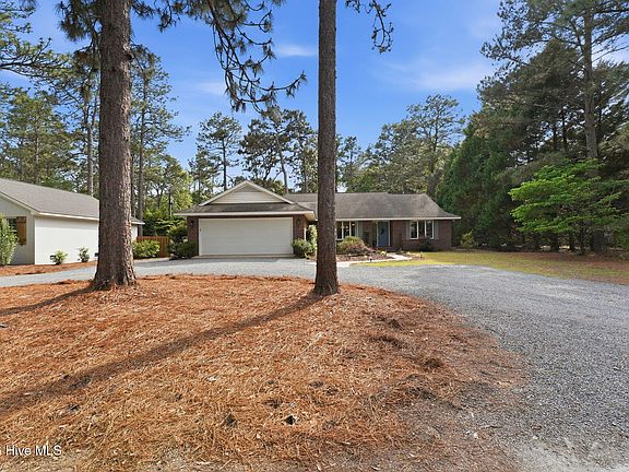 2nd image of 15 Mcleod Road