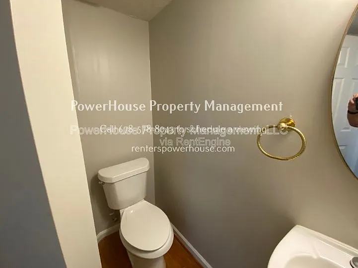 605 Suwanee Lakes Cir — Photo 48