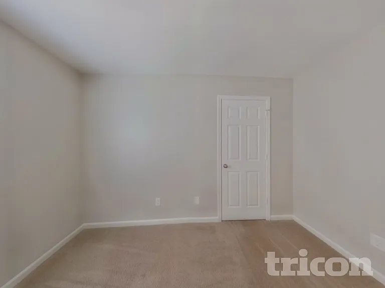 3033 Salmon River Dr — Photo 8