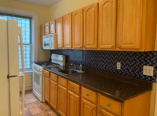 454 36th St APT 1R, Brooklyn, NY 11232