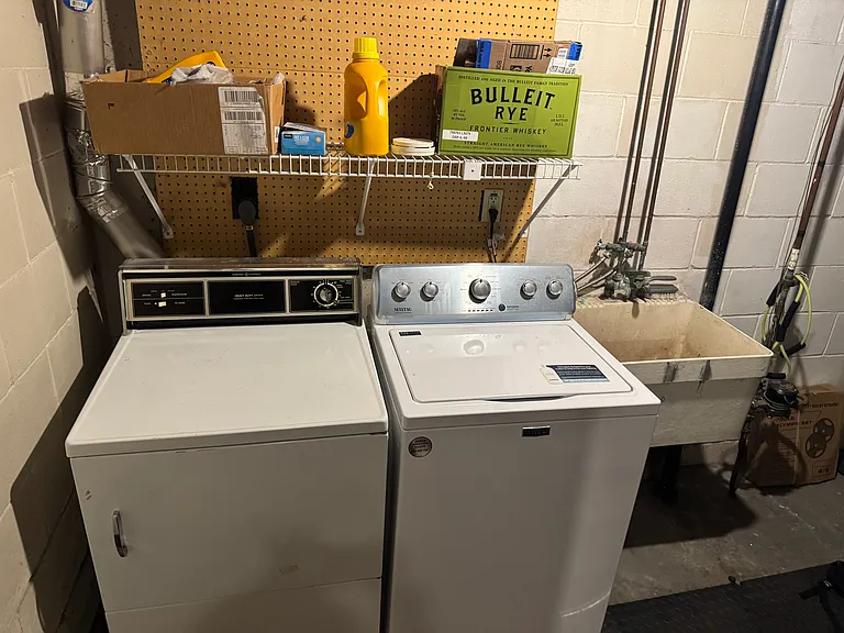 Lower level laundry