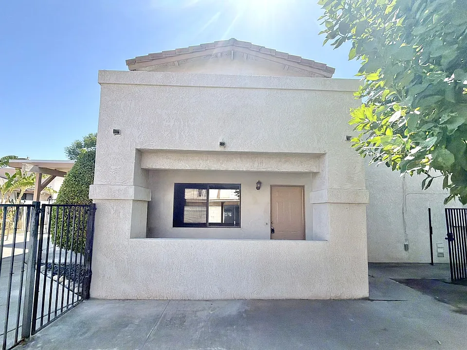 32945 Cielo Vista Rd #B