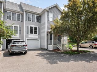 4 Georgetowne Dr #4, Nashua, NH 03062