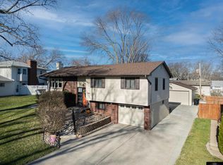 816 S Osage St, Papillion, NE 68046