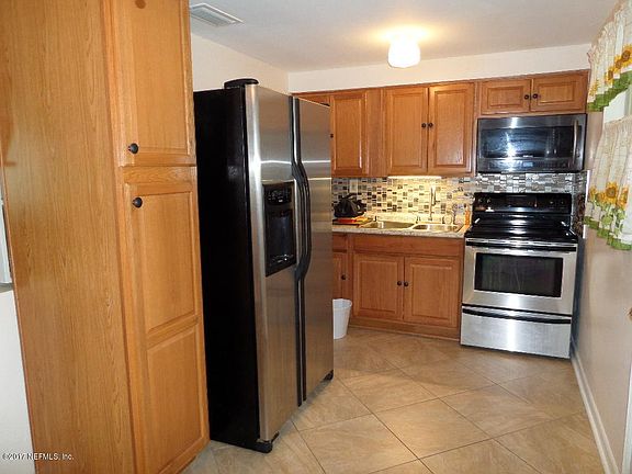 2nd image of 307 Madeira Dr