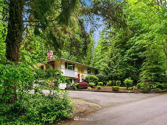 2nd image of 18130 NE 175th Pl