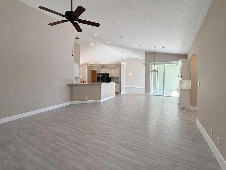 1168 Hatteras Cir — Photo 12