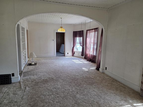 2nd image of 502 North St #D