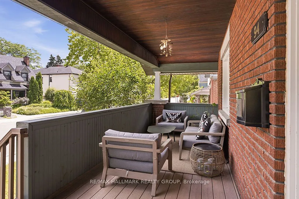 3 bed, $3,895 — Photo 2