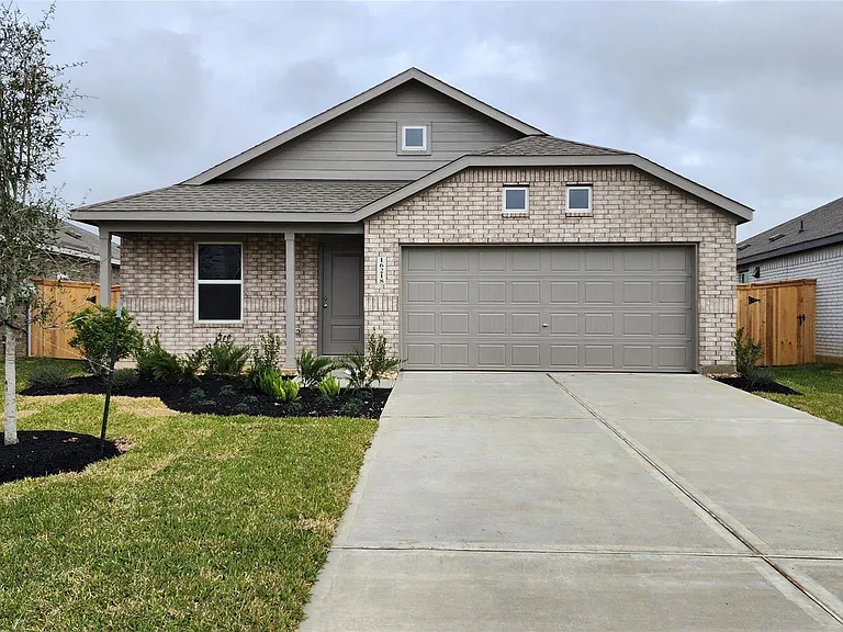 16218 Rustic Prairie Dr — Photo 1