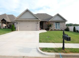 209 Rolling Brook Dr, Rogersville, AL 35652