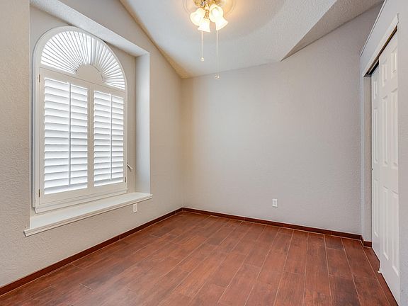 5th image of 12041 Bellows Ct