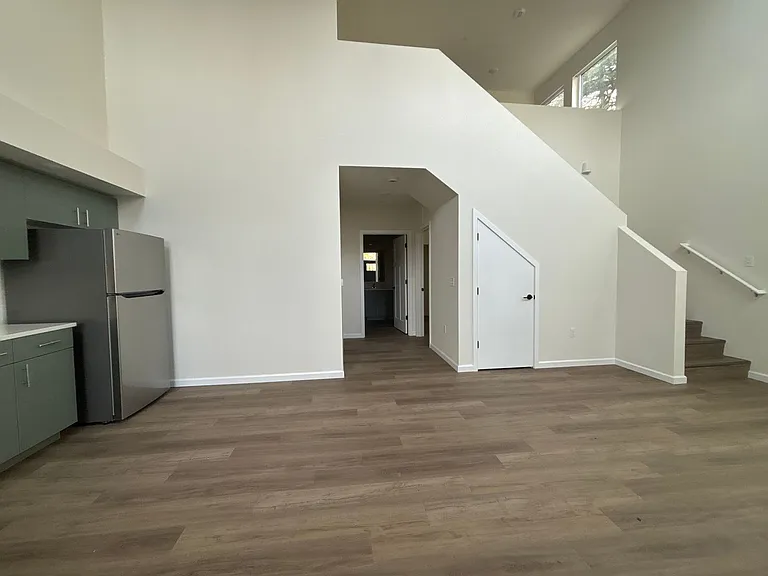 401 UNION — Photo 138