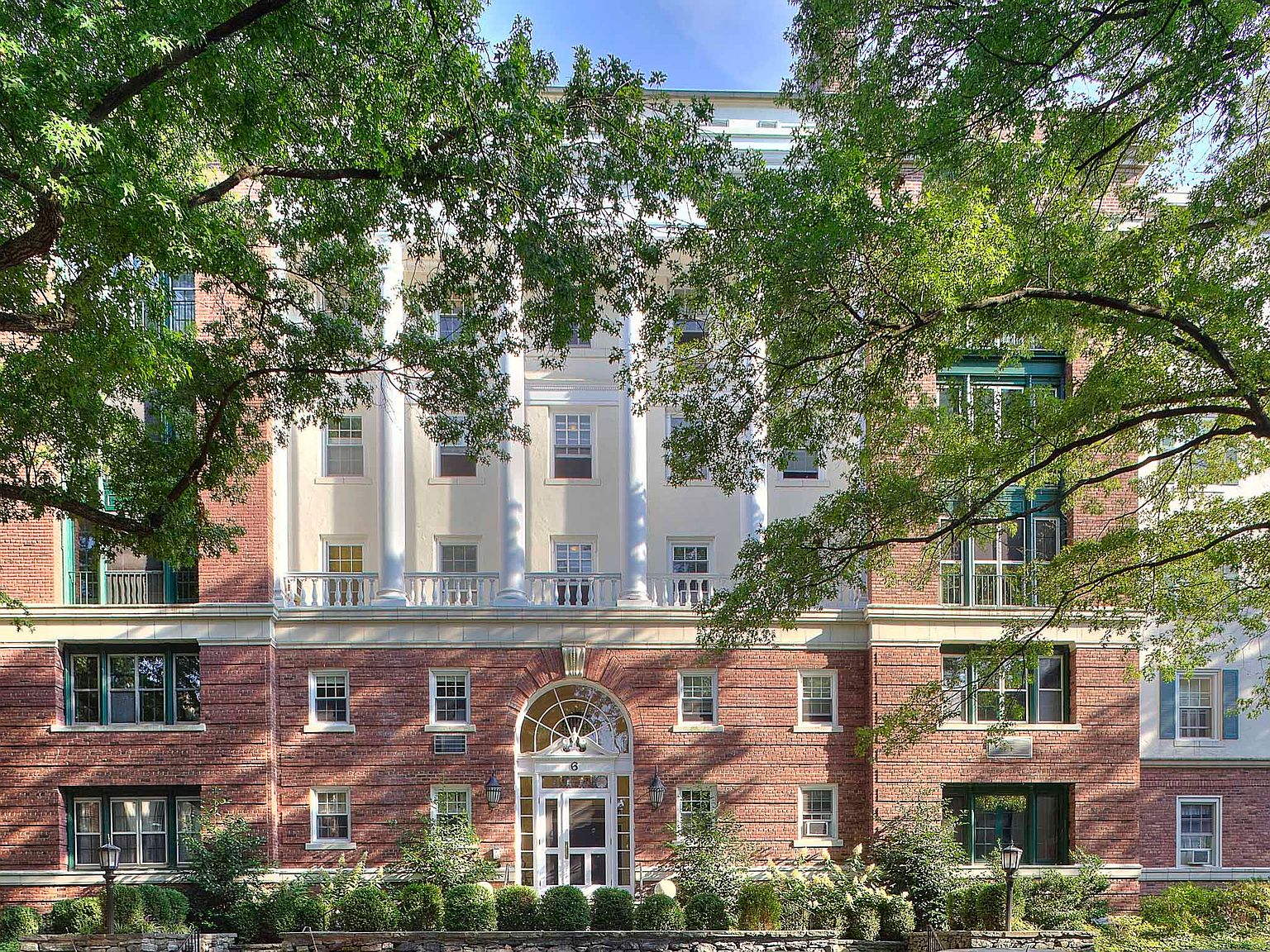 6 Brooklands APT 1A, Bronxville, NY 10708 Zillow