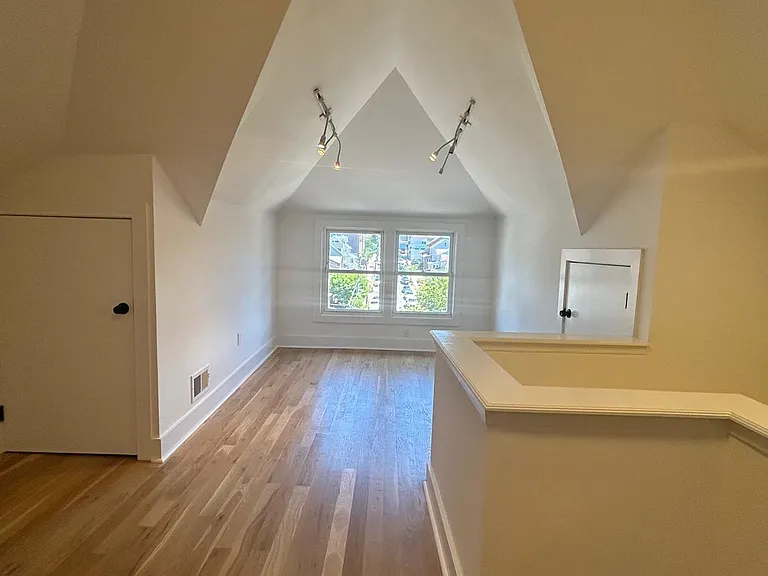 749 Florence Pl #2 — Photo 21