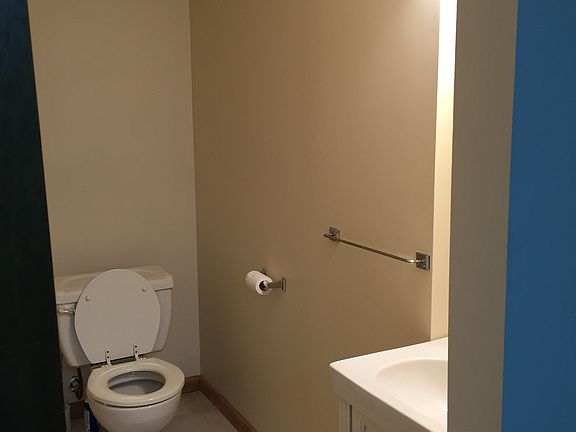 1/2 bath in basement 