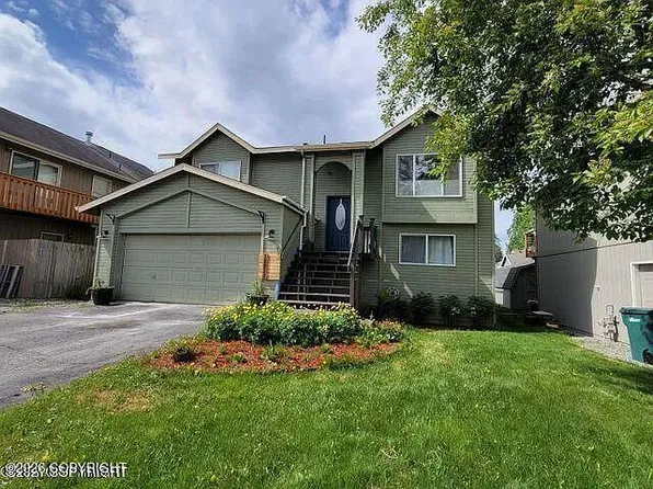 12222 Woodward Dr, Anchorage, AK 99516