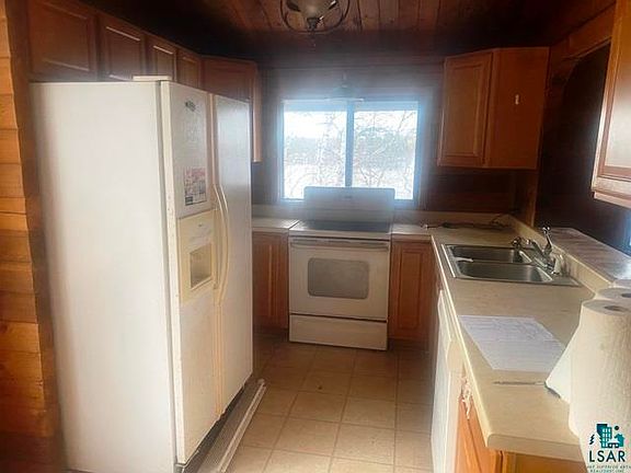 3rd image of 14649 Canadian Border Rd